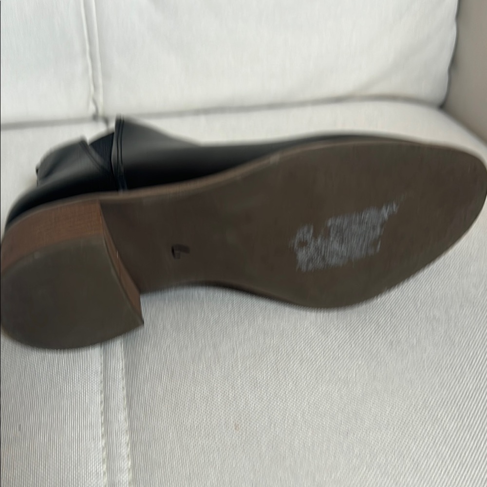 Dr. Scholl's Black Leather Ankle Booties Size 7.5 - Picture 6 of 10